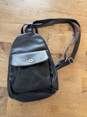 Trendy Black faux Leather minimalist small Backpack